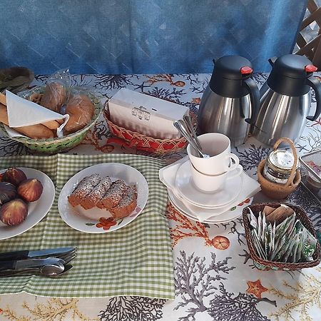 Bed and Breakfast Tom E Jerry Domus De Maria Exterior foto