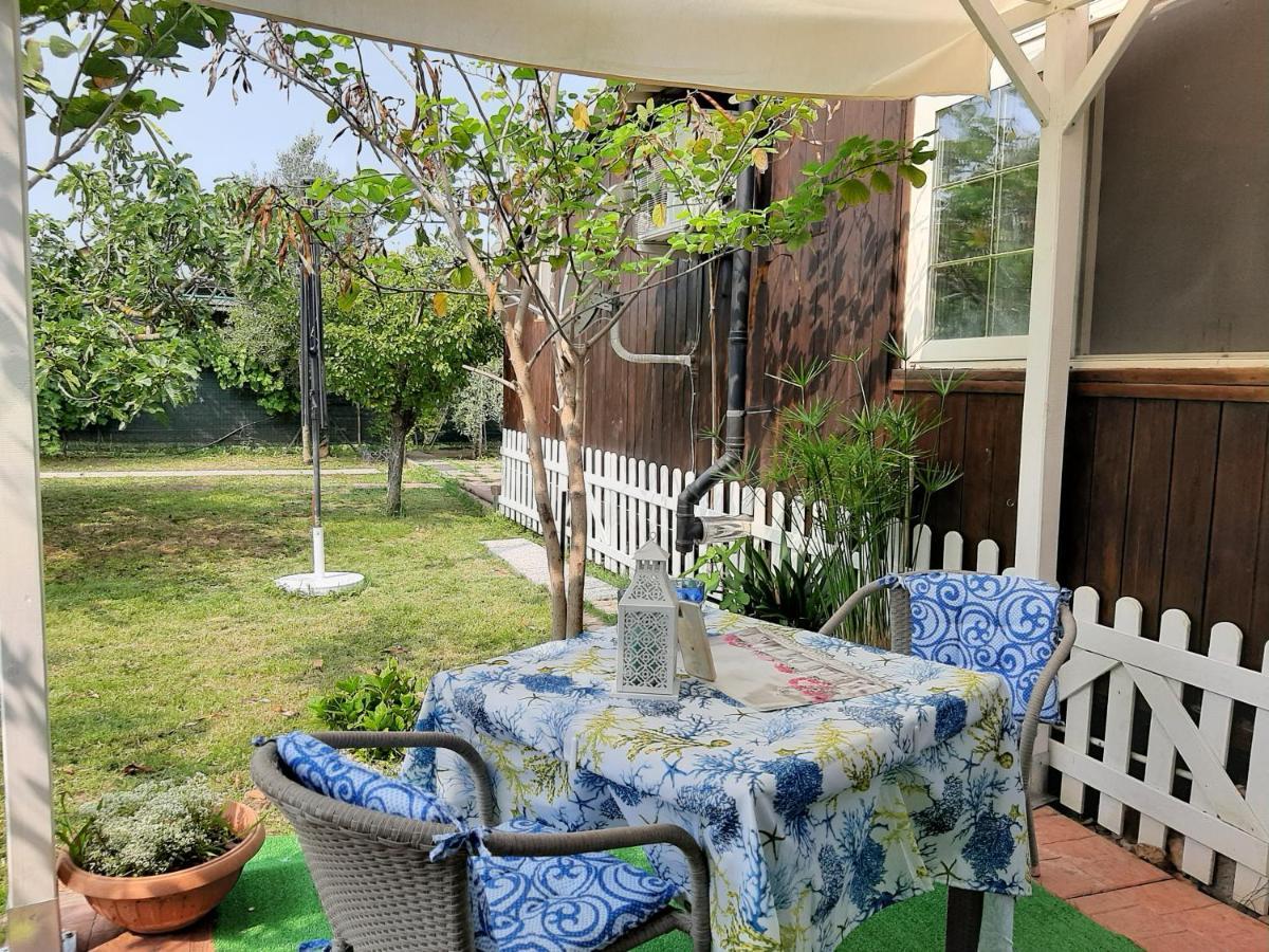 Bed and Breakfast Tom E Jerry Domus De Maria Exterior foto