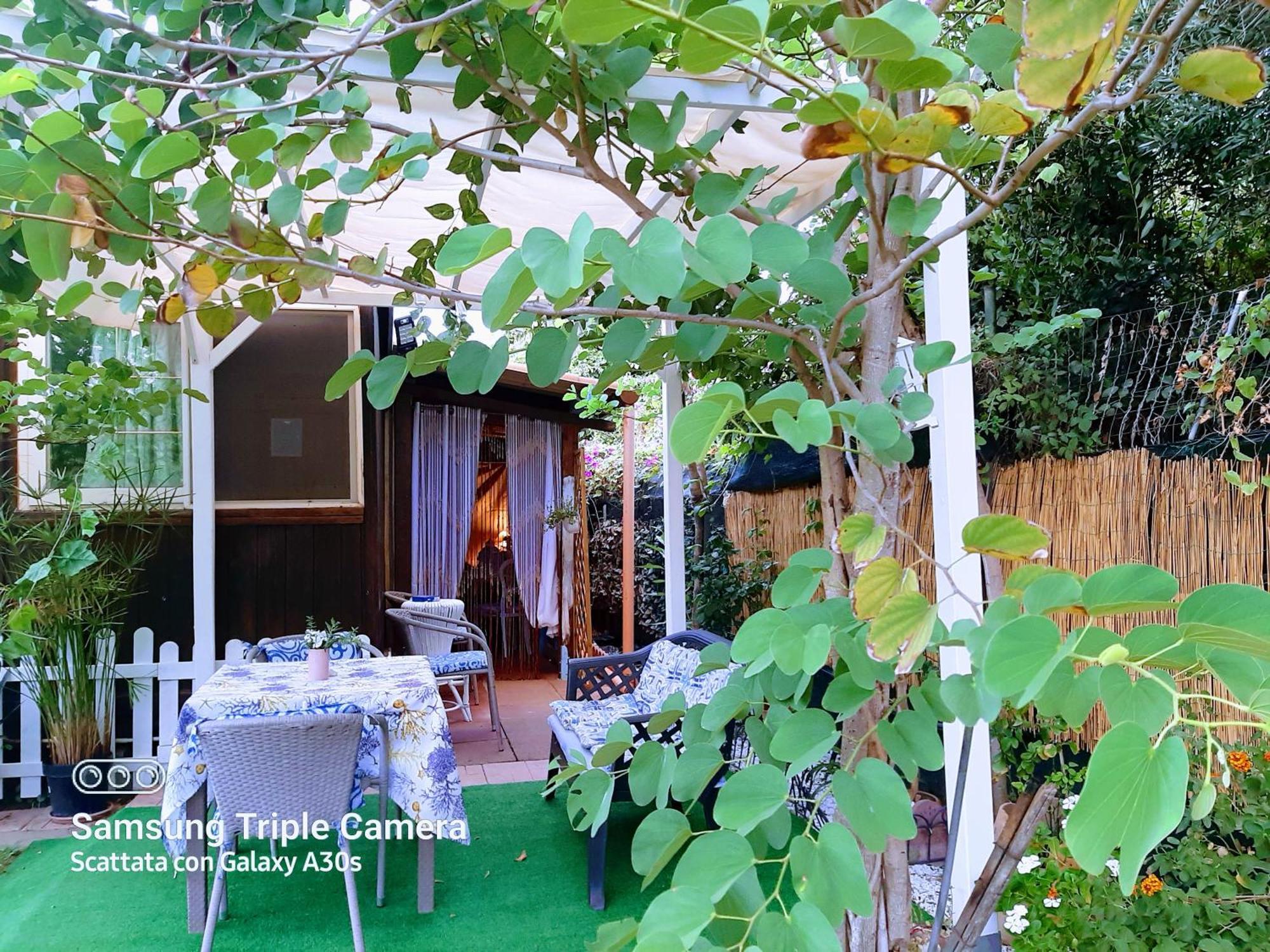 Bed and Breakfast Tom E Jerry Domus De Maria Exterior foto