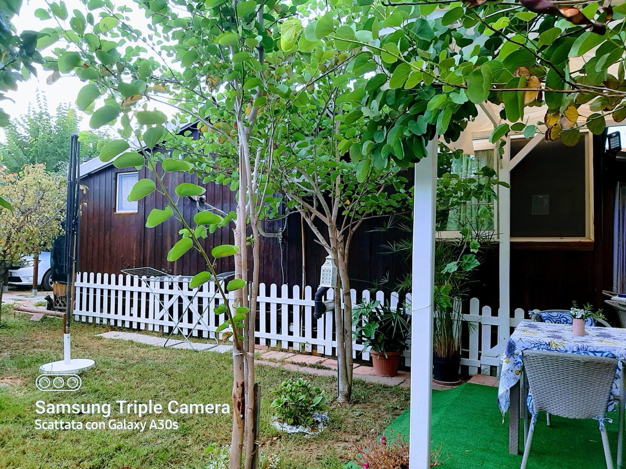 Bed and Breakfast Tom E Jerry Domus De Maria Exterior foto